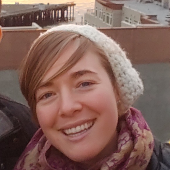 Meet your Posher, Aleah - Picture 1 of 1